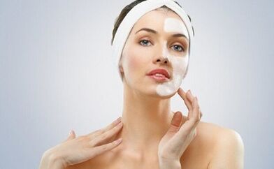 Méthodes de rajeunissement de la peau du visage à la maison.