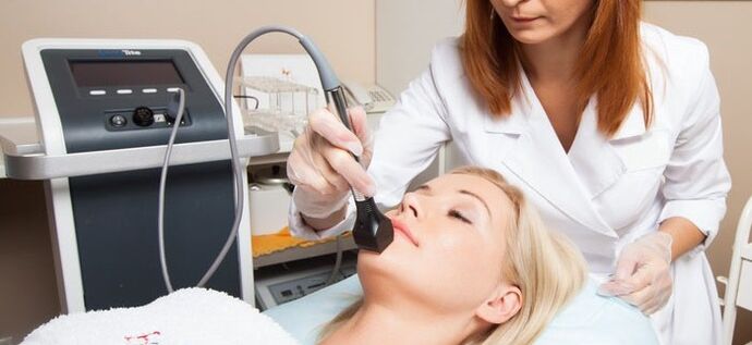 rajeunissement de la peau avec du matériel