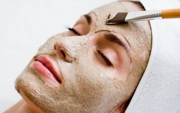 Masque facial aux graines de lin.